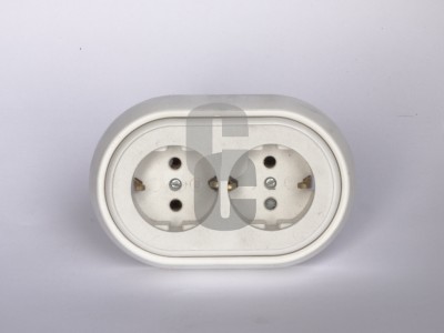 Нови предложения Контакт двоен елипса - бял                                                                                                                                                                                                                                                                                  